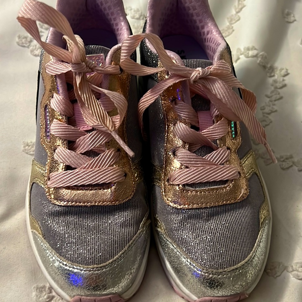 Little girls sketchers